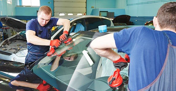 Why Certified Technicians Needed For Same Day Windshield Replacement And Repair